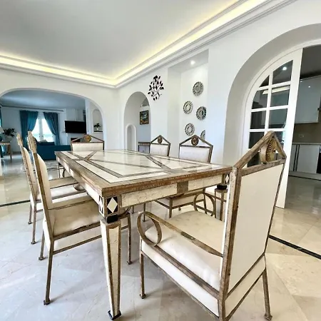 Panorama בית הארחה